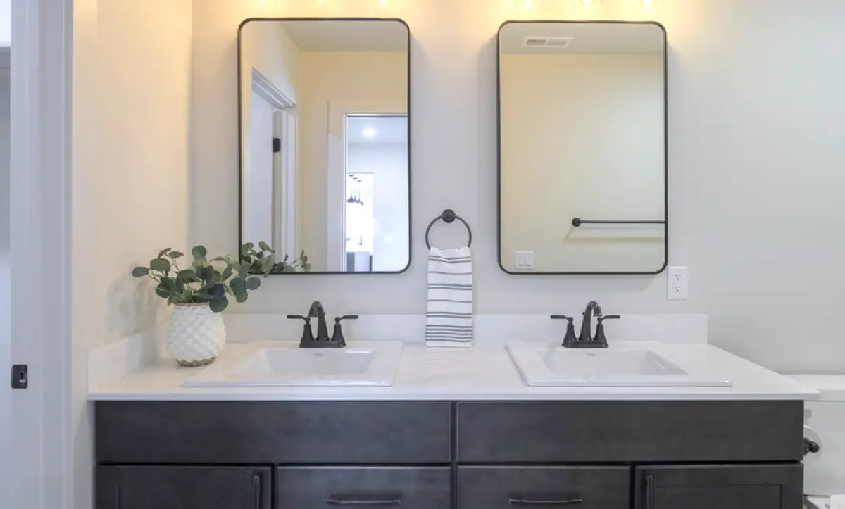 Bathroom at 744 N. Day Street in Powell Wyoming built by Harvell Homes.